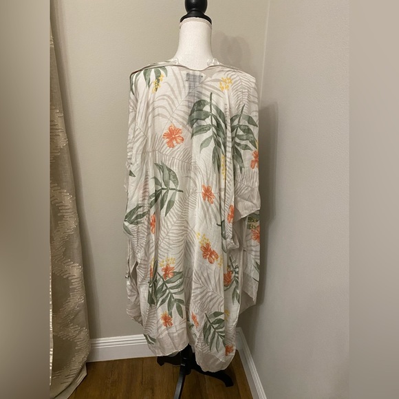 Tropical Palms Kimono - Picture 4 of 5